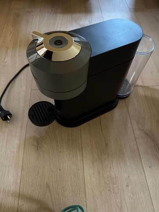 Aparat cafea Nespresso Vertuo