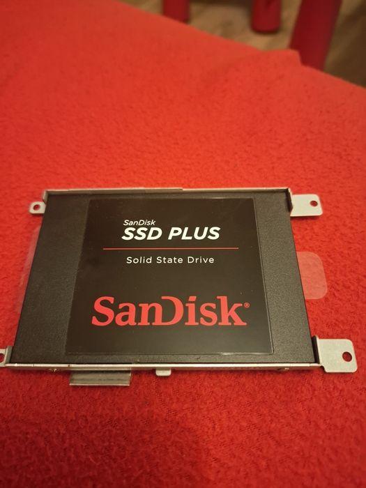 Vand SSD San Disk SSD plus 2.5