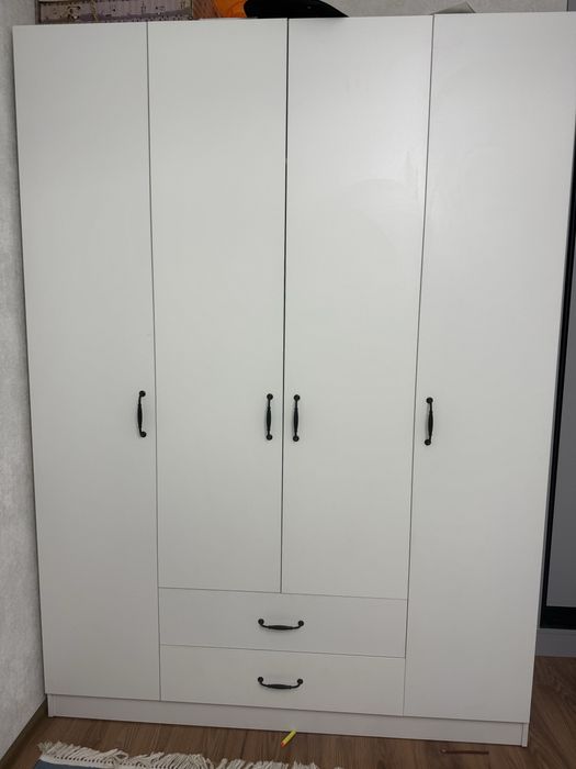 Шкаф новый.