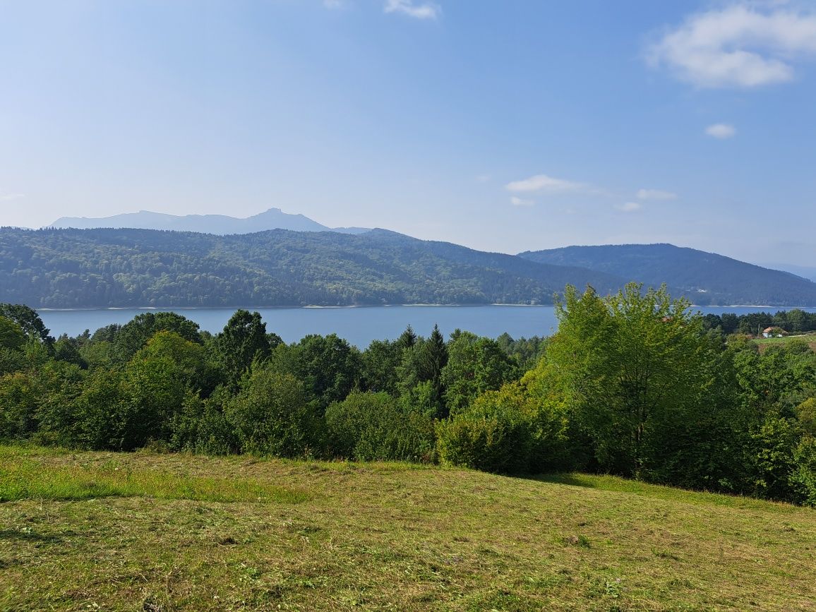 Teren lac Bicaz(Izvorul Muntelui] com.Hangu/Buhalnita