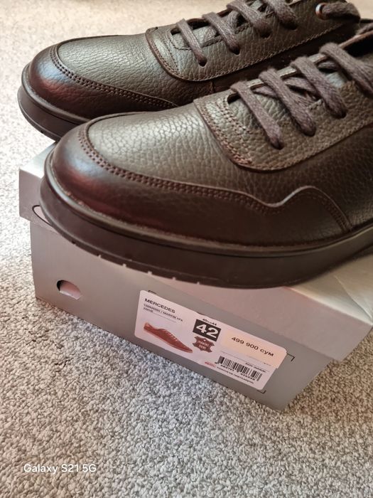 YANGI oyoq kiyimlar FLO dan olingan