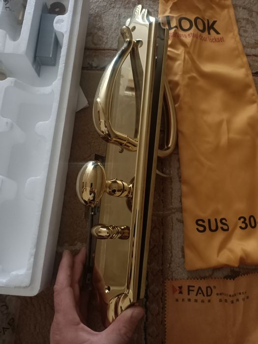 Межкомнатные ручки новый оригинальный качество супер продам срочно