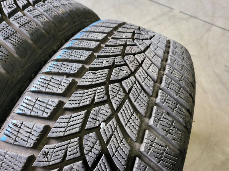 225/45/19 GOODYEAR 4бр