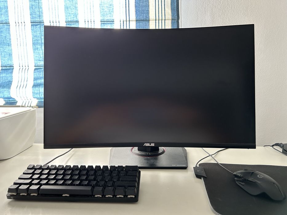 Monitor Gaming curbat LED VA ASUS TUF VG27WQ 27” WQHD 165Hz FreeSync