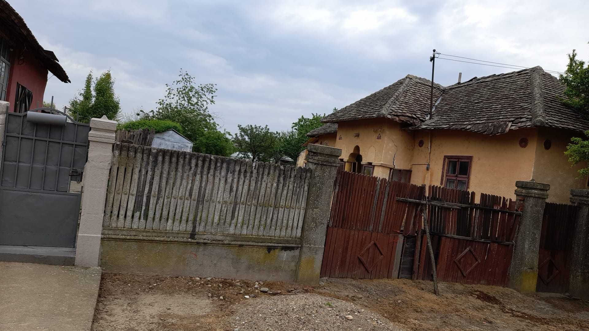 Casa cu teren de vanzare Basarabi(Calafat)