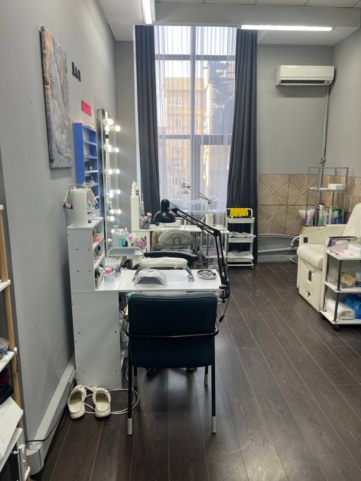 Сдам в аренду маникюрные места