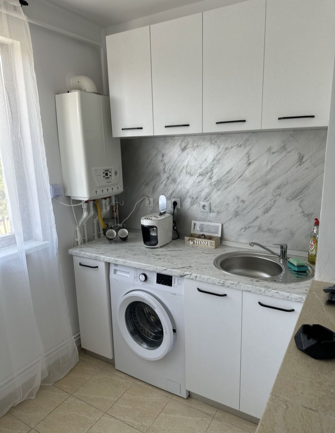 Inchiriez apartament in regim hotelier
Inchiriez apartament