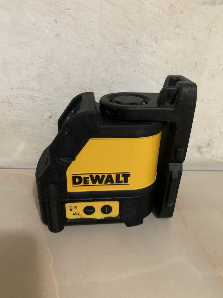 Dewalt DW088CG laser raza verde