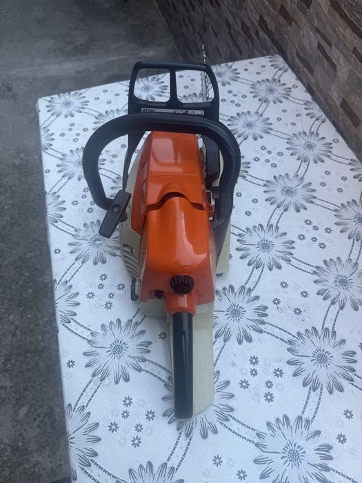 Бензинова резачка за дърва STIHL MS 270 C