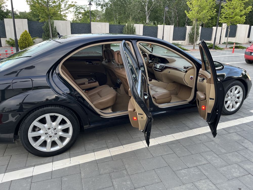 Vand/schimb Mercedes-Benz S-Class V221 model prezidential