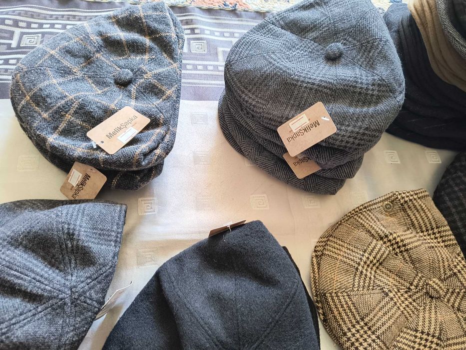 Мъжка шапка с козирка , мъжка кожена шапка , каскети