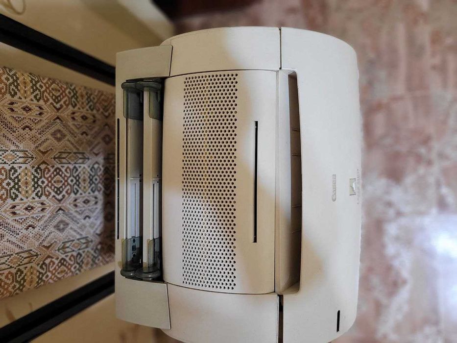 Продаю свой принтер  CANON LASER SHORT LBP - 1120.