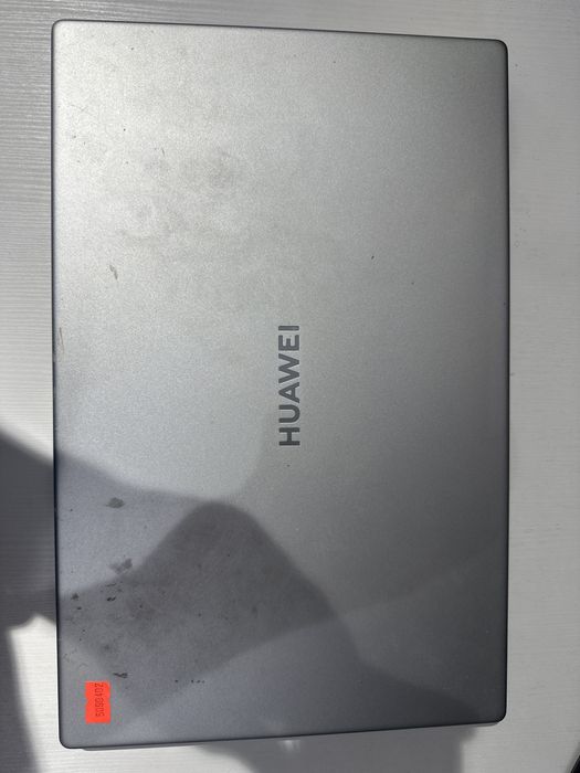 Huawei Mate Book d14 не включающийся