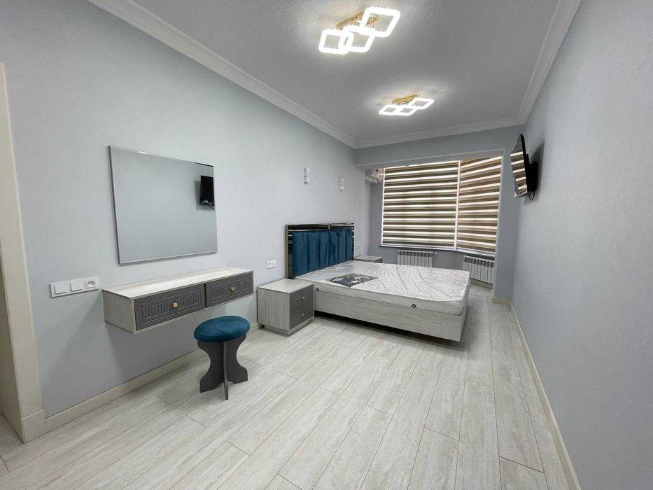 4х комнатная квартира на 4 этаже 104кв/м, в Самарканде