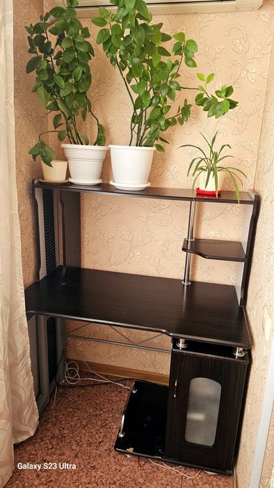 Продам компъютерный стол