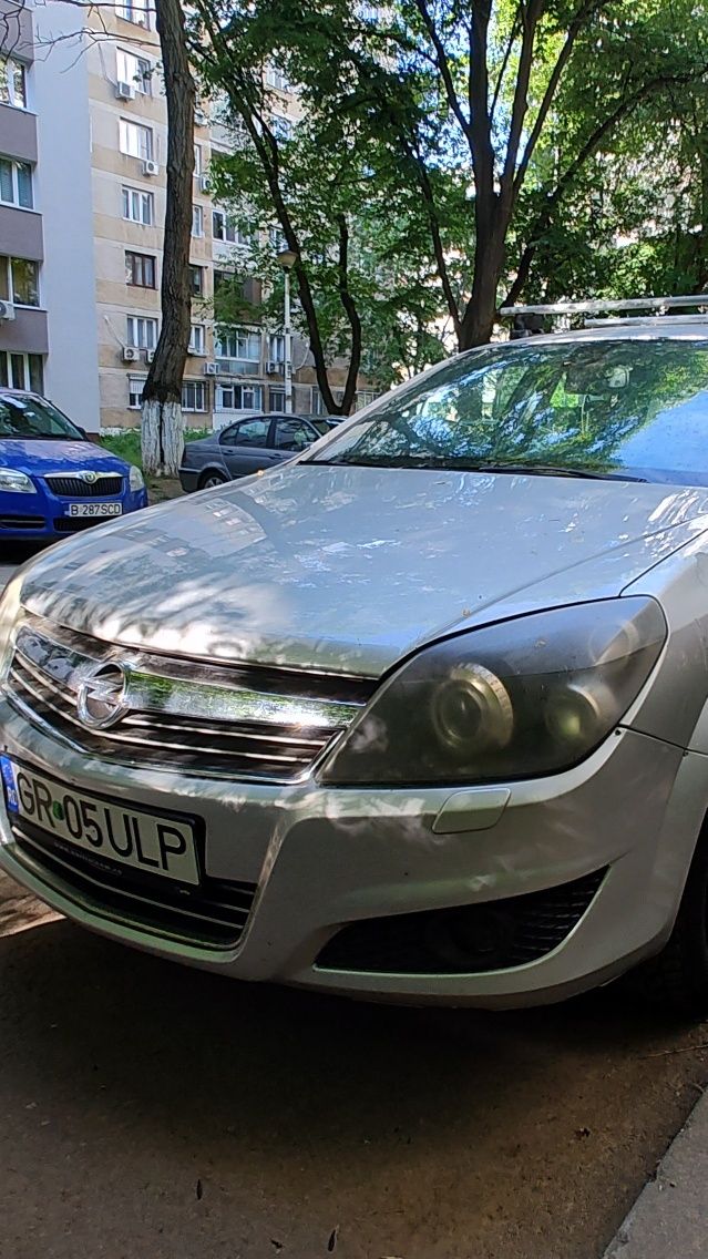 Vând Opel Astra H 2009