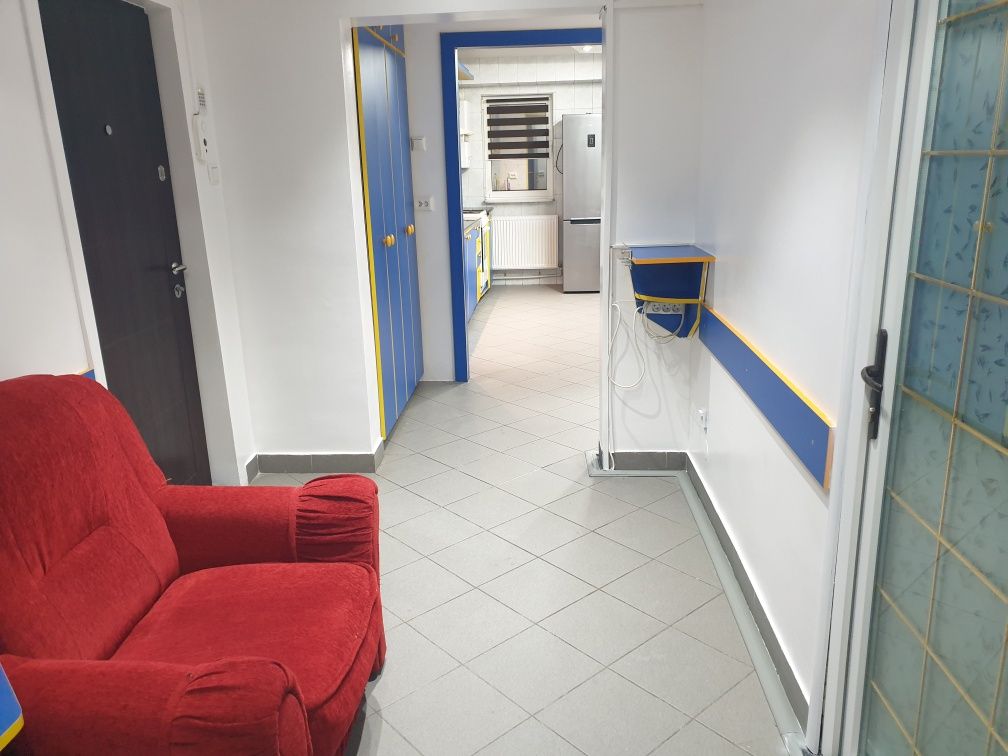Ofer spre inchiriere apartament 3 camere