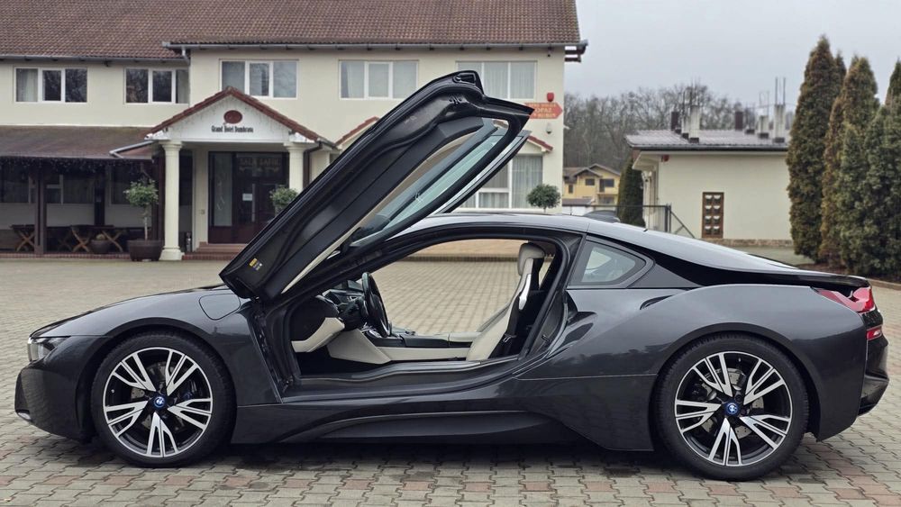 BMW i8 Coupé xDrive 2019