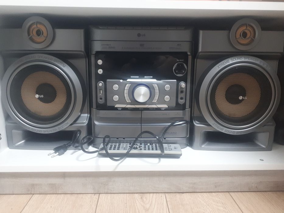 Музыкальный центр LD. Состояние хорошее. Всё работает.Есть доставка.