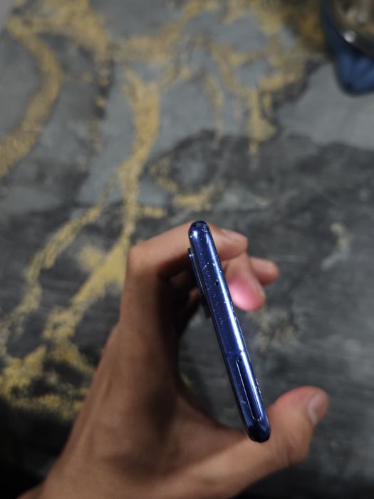 Samsung s20+ srochno sotiladi