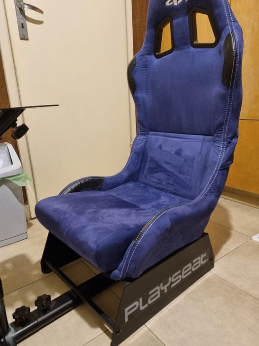 седалка за волан с педали playseat evolution Alcantara виолет