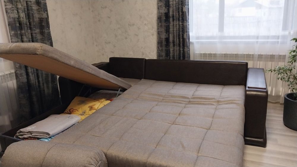 Продам Диван угловой