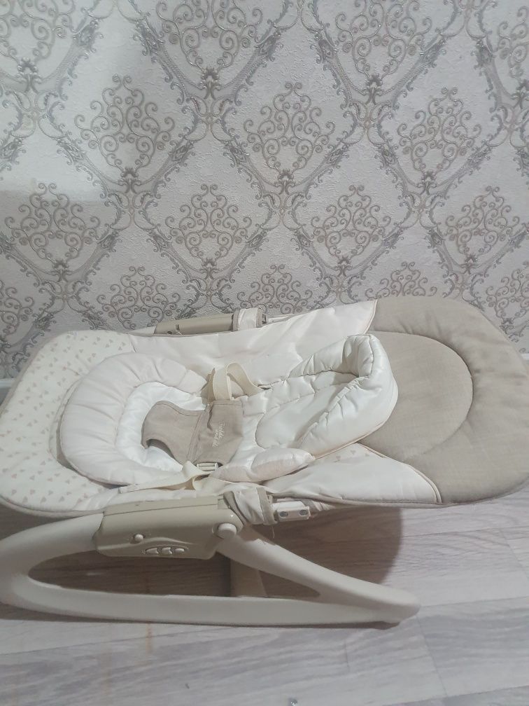 Продам детскую люльку