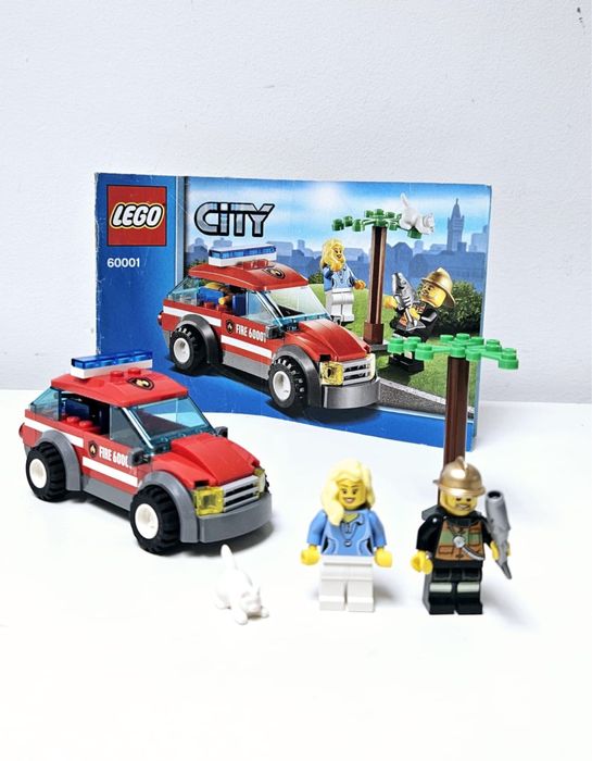Lego City 60001 - Fire Chief Car (2013)