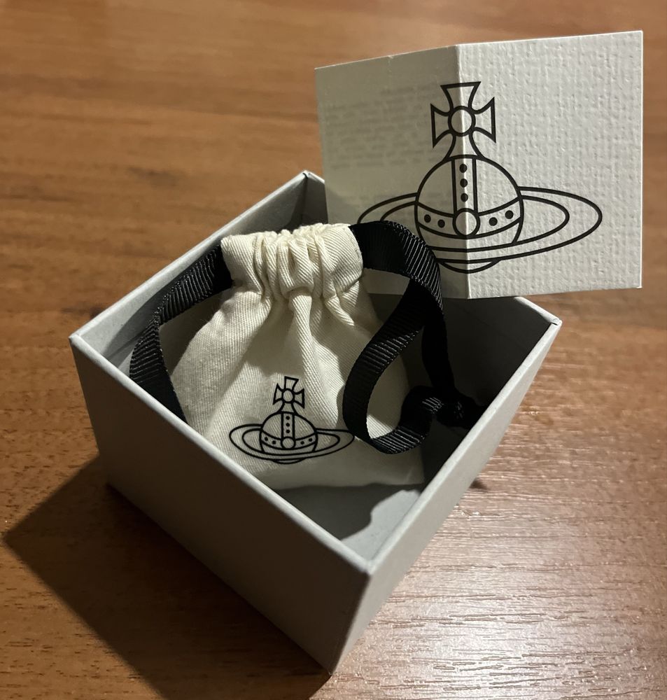 Продавам vivienne westwood пръстен