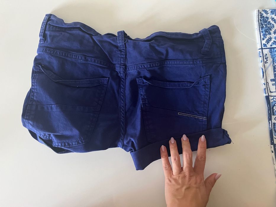 Blugi scurti bleumarin