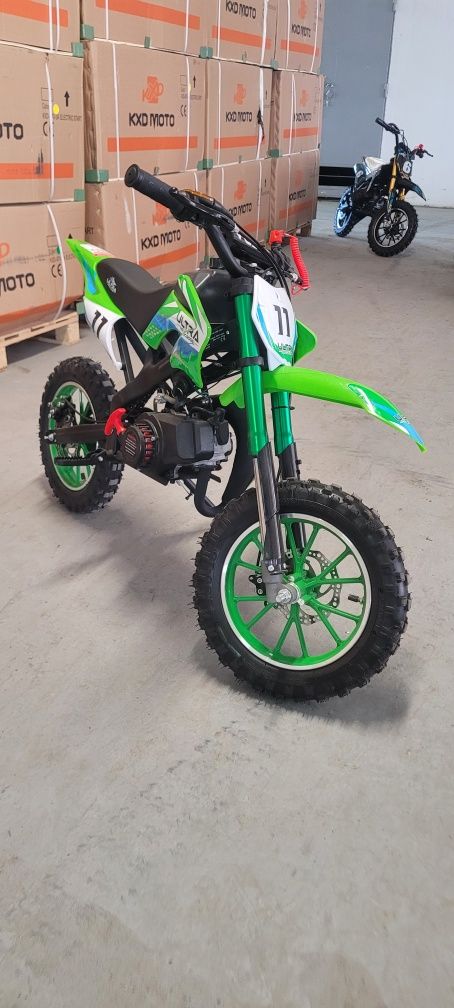 Cross Motocross pentru copii de 49cc in 2 timpi Nou adus din Germania