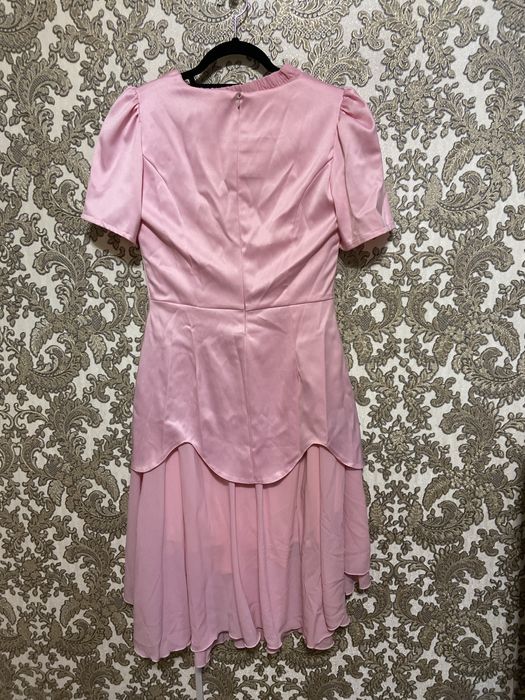 Платье нежно розового цвета