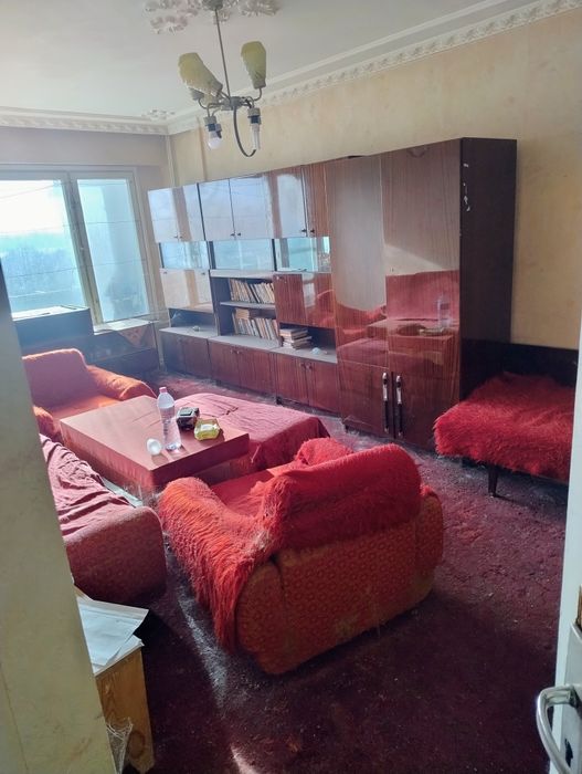 Подарявам стари мебели