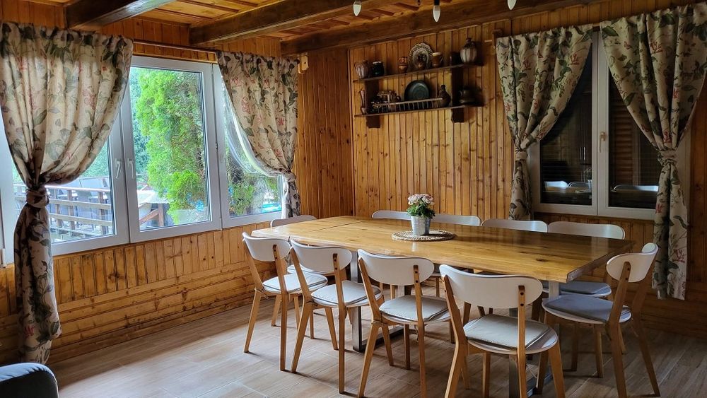 Închiriez cabana cu i ciubăr inclus in preț!!!Revelion Rezervat!