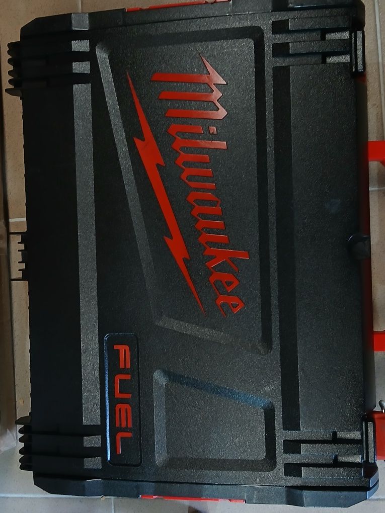 Milwaukee rotopercutor hilti