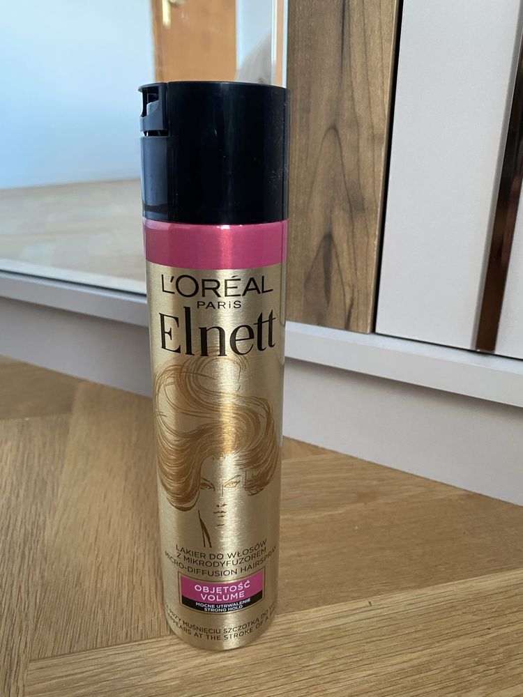 Професионален лак за коса L'Oreal Paris De Luxe Volume