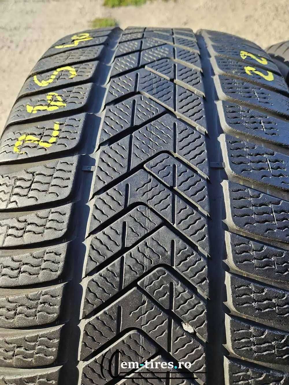 SET 2 Anvelope Iarna 265/40 R20 PIRELLI Sottozero 3 104V