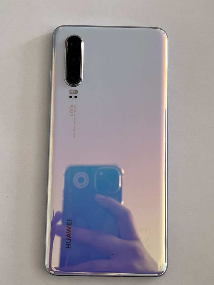 Продам Huawei P30 Aurora