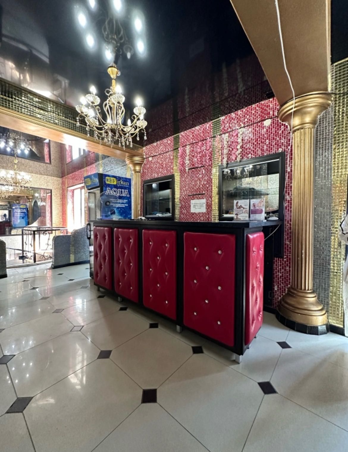 Продам абонемент в зал/бассейн Lareina 3 месяца со скидкой!!!