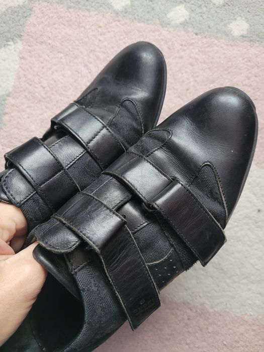 Pantofi Gucci corespunde 37