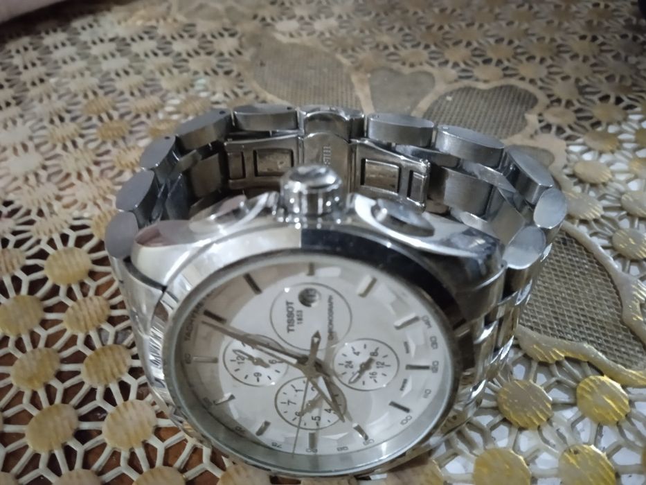 TISSOT Original soat sotiladi