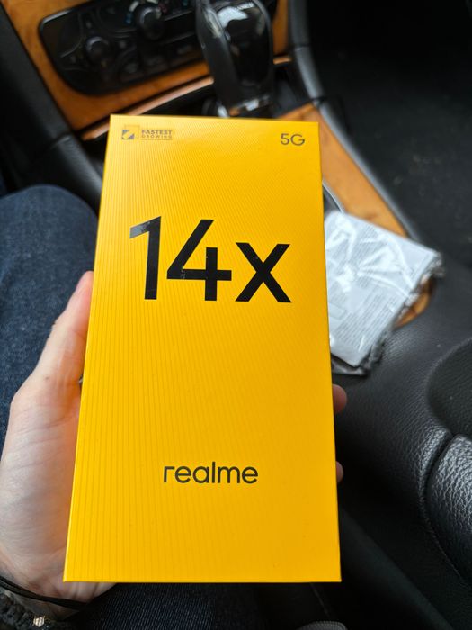 realme14x! ЧИСТО НОВ