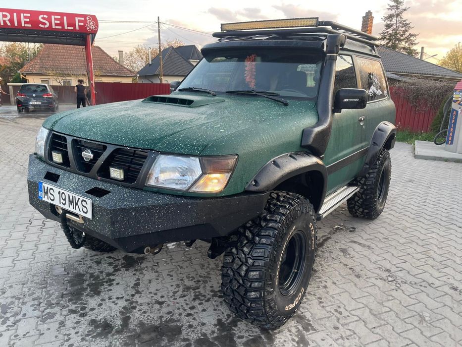 Nissan Patrol y61 n1