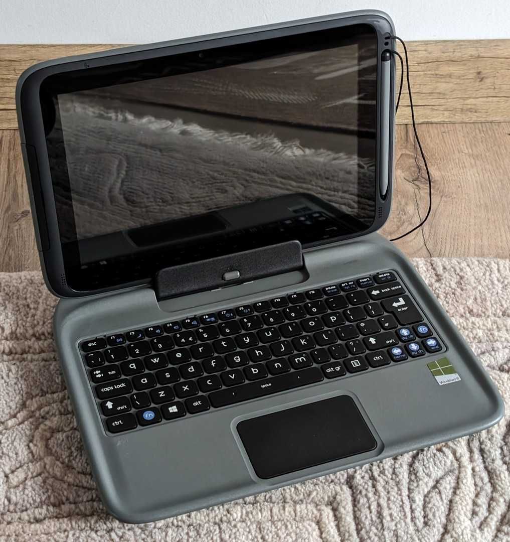 Vand Tableta copii / Laptop educational Intel Education, Fujitsu M532