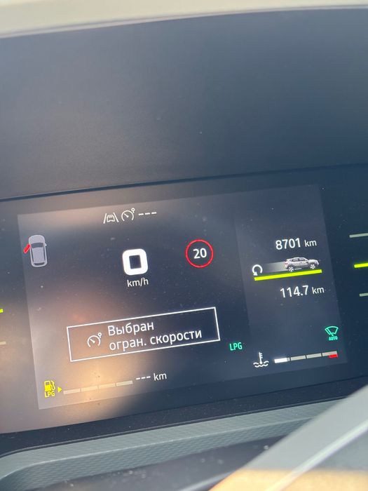 Dacia Duster 2025 • Extreme • ECO-G • 5 месеца • Като Нов