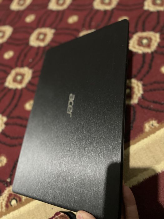 Noutbook acer aspire 3