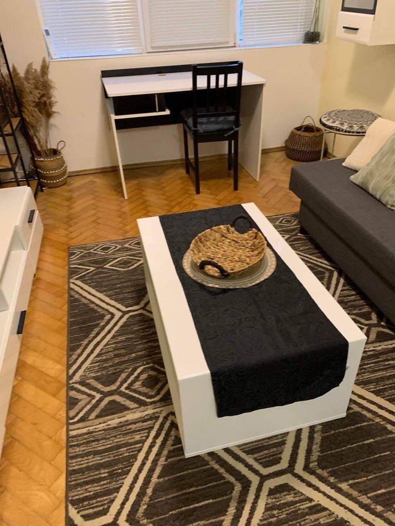 Дава се под наем Двустаен апартамент в Варна, Център - 55 кв.м за 357 € - Снимка #11