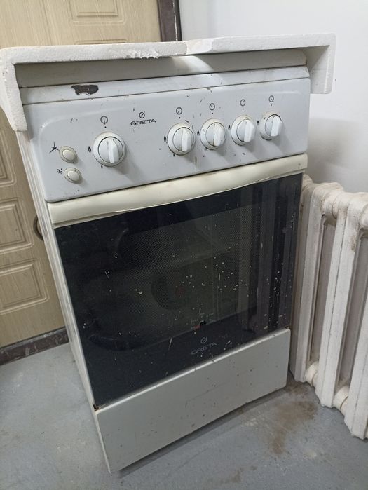 Продам газовую плиту