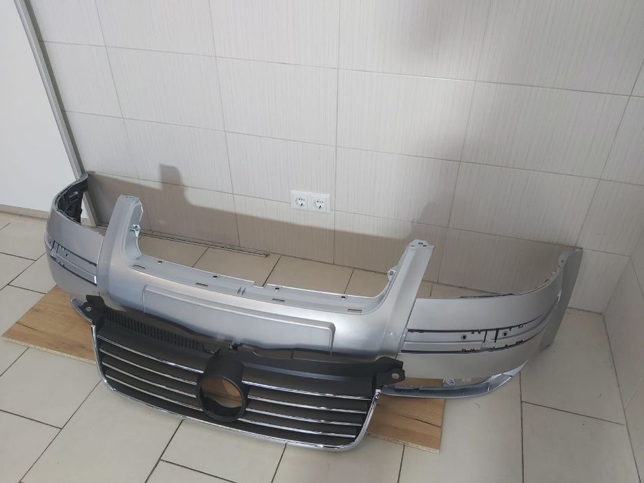 Pachet Bara Fata+Grila Radiator VW Passat B5.5 2000-2004 (LA7W (Gri))