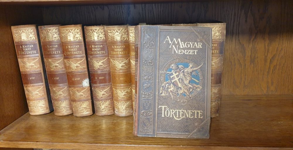 Set complet „A Magyar Nemzet Története”, vol. I–X, ediția a II-a, Buda